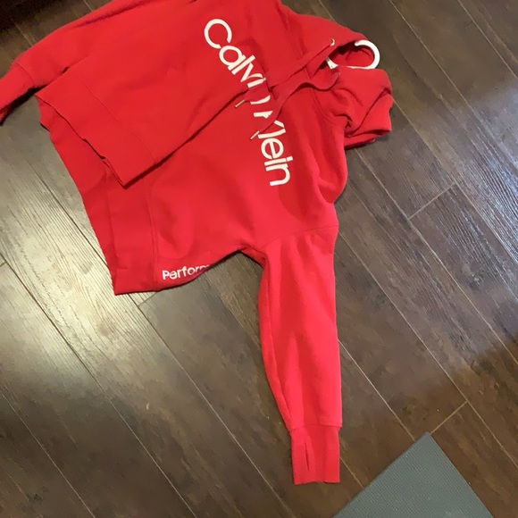 Red Calvin performance sweater size medium - Picture 2 of 5